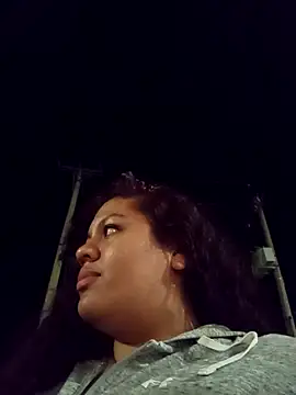 Snapshot of CloeStron chatting on October 29, 2025, 1:37 am CloeStron online show from October 29, 2025, 1:37 am