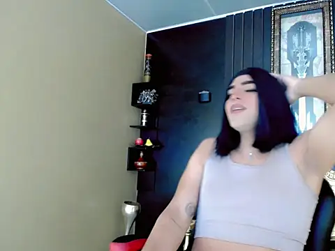 Kimberly Vazquez online show from December 5, 2025, 3:27 am