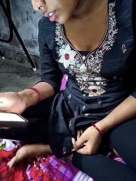 desimalai28 online show from February 7, 2026, 6:27 pm