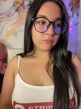 sara roy04  online show from September 30, 2025, 3:45 am