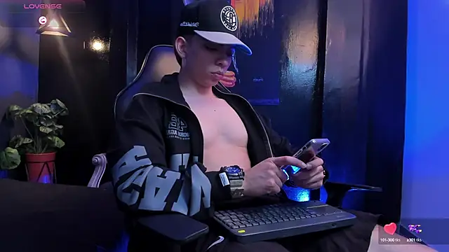 Eryonbradley online show from October 8, 2025, 12:01 am