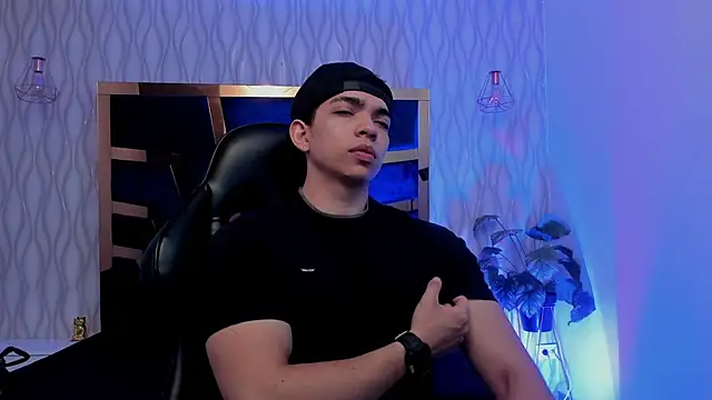 Eryonbradley online show from March 27, 2026, 11:27 pm