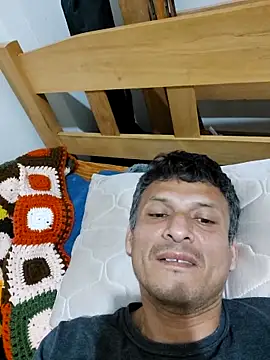 luislimafuego online show from October 31, 2025, 1:13 am