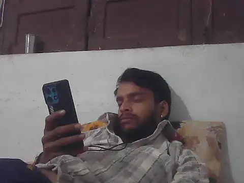 yashuuuu021 online show from September 25, 2025, 5:41 pm