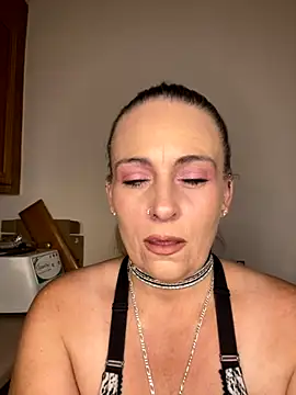 daddienympho online show from October 24, 2025, 3:16 am