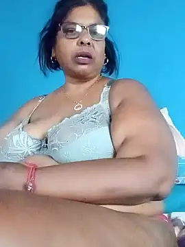 Snapshot of mileesha chatting on January 13, 2026, 8:07 am mileesha online show from January 13, 2026, 8:07 am