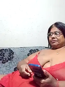 Snapshot of mileesha chatting on January 15, 2026, 6:33 pm mileesha online show from January 15, 2026, 6:33 pm