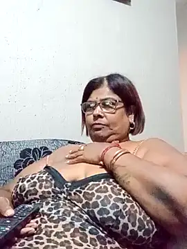 Snapshot of mileesha chatting on November 18, 2025, 6:33 pm mileesha online show from November 18, 2025, 6:33 pm