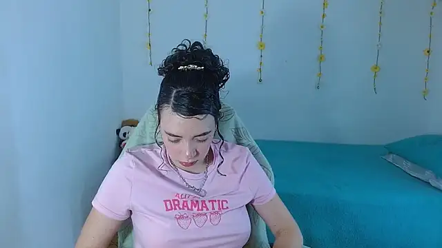 sajecrismaa online show from April 1, 2026, 5:32 pm