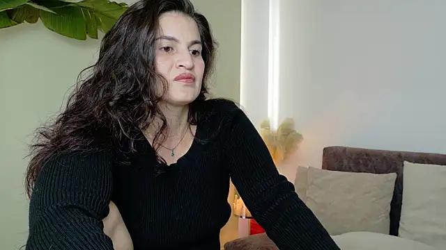 lizdevine online show from October 22, 2025, 3:55 pm