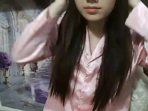 Snapshot of Linda-24 chatting on November 29, 2025, 1:22 pm Linda-24 online show from November 29, 2025, 1:22 pm