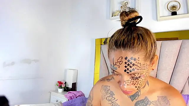 Snapshot of dakota_stream chatting on December 3, 2025, 12:15 pm dakota stream online show from December 3, 2025, 12:15 pm