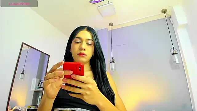 KristallSwan online show from February 10, 2026, 1:21 pm