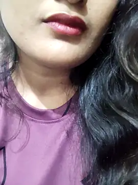 Snapshot of Cute_pinkii chatting on November 21, 2025, 7:46 pm Cute pinkii online show from November 21, 2025, 7:46 pm