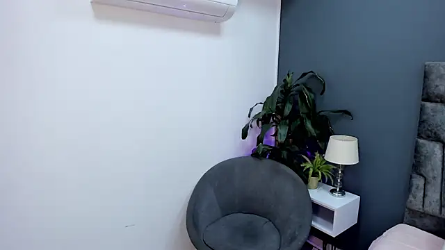 stephane rouss online show from October 31, 2025, 7:54 pm