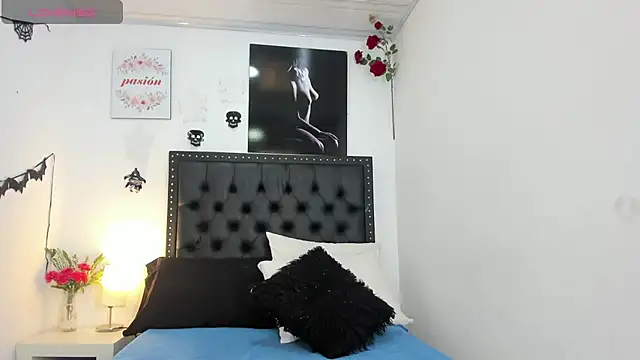 Snapshot of ScarlettVell chatting on October 17, 2025, 7:15 pm ScarlettVell online show from October 17, 2025, 7:15 pm