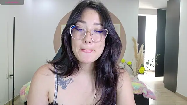 Eliih 01 online show from July 16, 2026, 7:00 pm