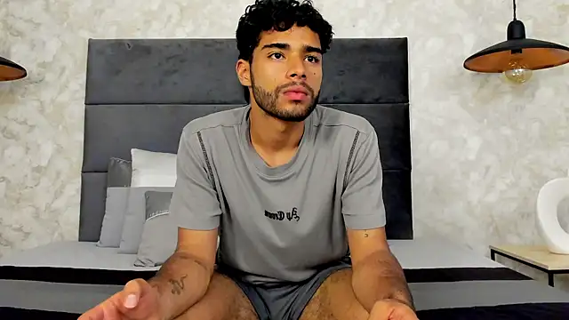 Snapshot of RaphaelDufort chatting on September 29, 2025, 11:54 pm RaphaelDufort online show from September 29, 2025, 11:54 pm