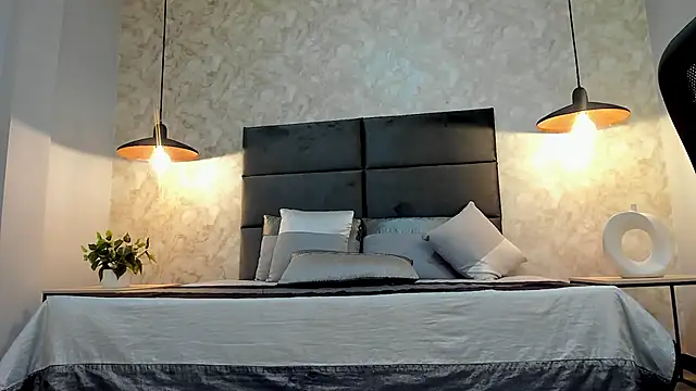 Snapshot of RaphaelDufort chatting on September 9, 2025, 11:25 pm RaphaelDufort online show from September 9, 2025, 11:25 pm