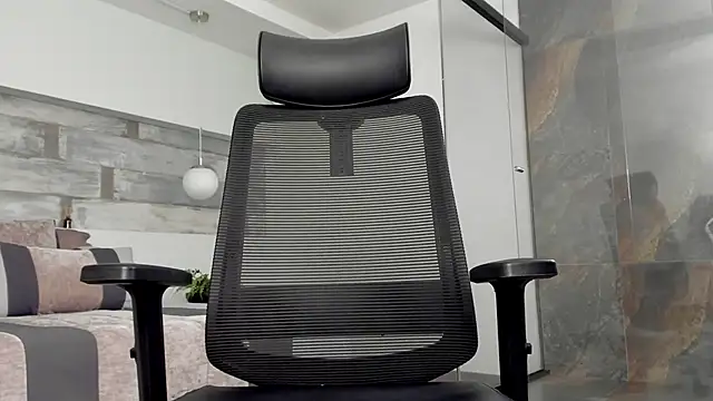 RaphaelDufort online show from January 6, 2026, 6:06 am