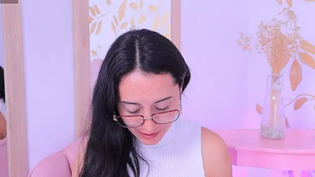 Ginevra esposito online show from September 25, 2025, 12:33 pm