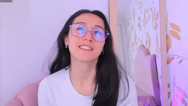 Ginevra esposito online show from November 18, 2025, 1:03 pm