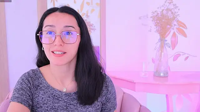 Ginevra esposito online show from September 26, 2025, 1:07 pm