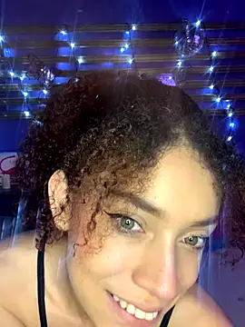 Snapshot of ValentinaStorm1 chatting on October 5, 2025, 1:46 pm ValentinaStorm1 online show from October 5, 2025, 1:46 pm