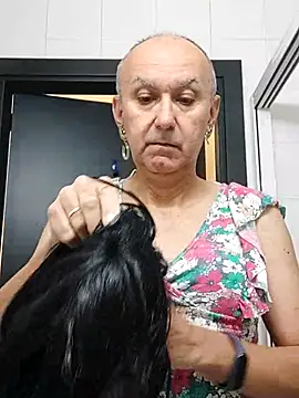 Snapshot of Emily_de_Carla chatting on October 31, 2025, 7:27 am Emily de Carla online show from October 31, 2025, 7:27 am