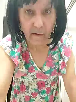 Snapshot of Emily_de_Carla chatting on November 27, 2025, 3:45 pm Emily de Carla online show from November 27, 2025, 3:45 pm