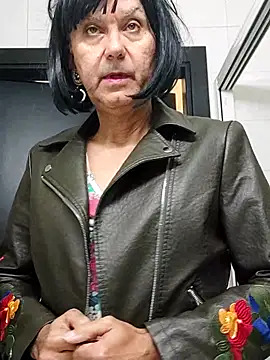 Snapshot of Emily_de_Carla chatting on October 28, 2025, 4:28 pm Emily de Carla online show from October 28, 2025, 4:28 pm