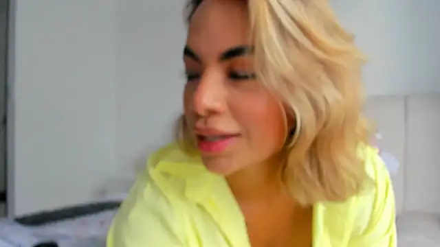 Snapshot of victoriia_rose chatting on October 26, 2025, 7:58 pm victoriia rose online show from October 26, 2025, 7:58 pm