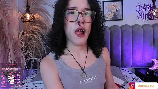 Dark nina  online show from December 23, 2025, 3:39 am