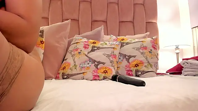 Snapshot of aishathornee chatting on January 11, 2026, 7:21 pm aishathornee online show from January 11, 2026, 7:21 pm