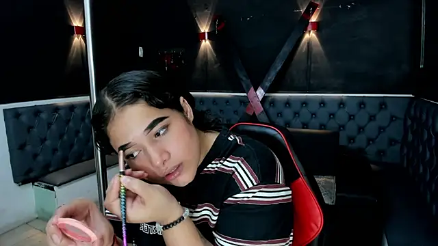 Stephy  online show from November 6, 2025, 3:54 am