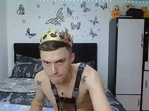 Ken bigcock77 online show from February 18, 2026, 12:30 am