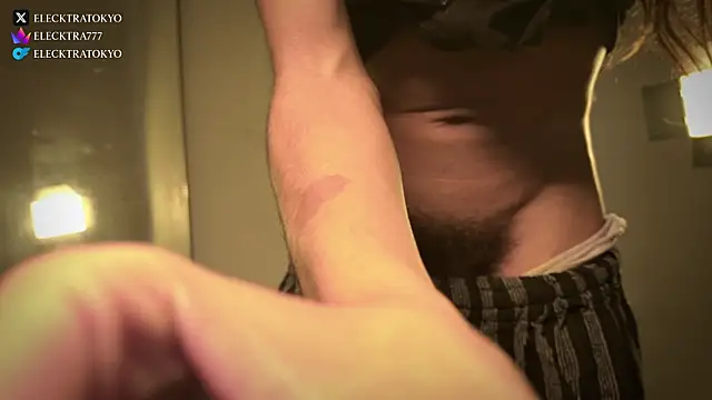 alexxatokyo online show from February 19, 2026, 1:02 am