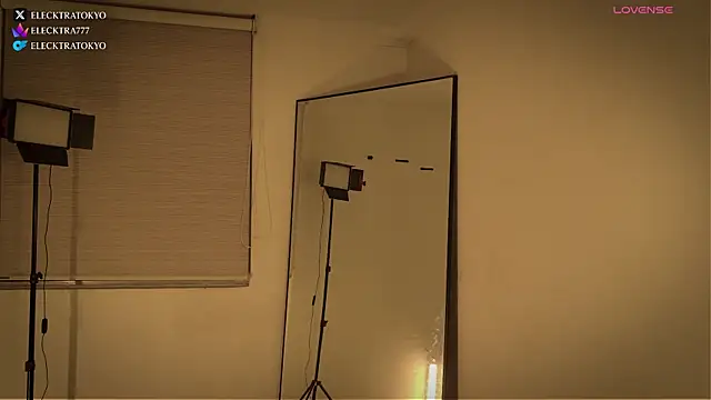 alexxatokyo online show from November 28, 2025, 12:55 am