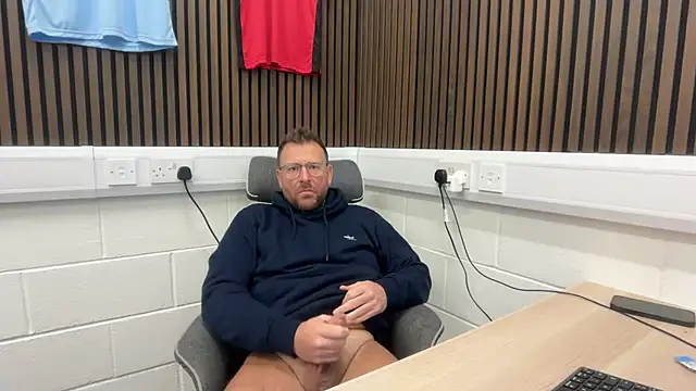 bilf1978 online show from February 11, 2026, 7:30 am