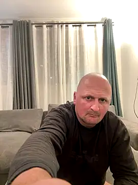 Attila120 online show from November 13, 2025, 12:58 am