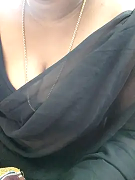 Snapshot of Tamil-rami chatting on September 23, 2025, 5:25 am Tamil-rami online show from September 23, 2025, 5:25 am