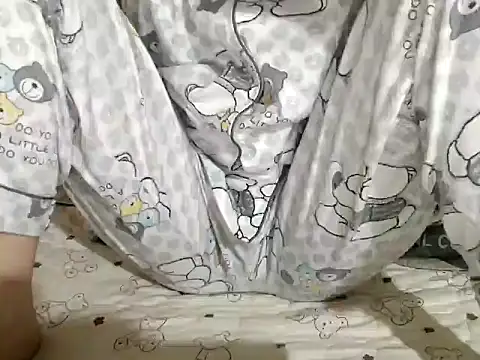 Snapshot of Lamoon_2k chatting on November 20, 2025, 3:12 pm Lamoon 2k online show from November 20, 2025, 3:12 pm