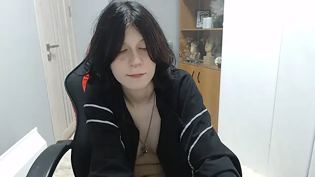 Snapshot of TinaQuiin chatting on September 22, 2025, 8:09 am TinaQuiin online show from September 22, 2025, 8:09 am