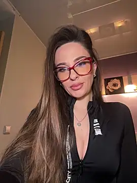 Snapshot of _shadylady_ chatting on March 16, 2026, 7:27 pm shadylady online show from March 16, 2026, 7:27 pm