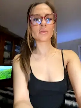 Snapshot of _shadylady_ chatting on November 1, 2025, 8:46 pm shadylady online show from November 1, 2025, 8:46 pm