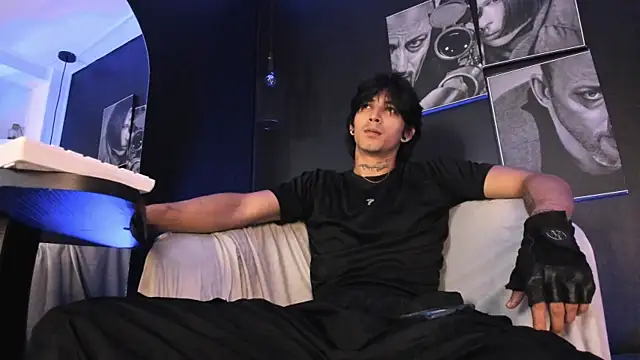 jett savage online show from September 19, 2025, 1:37 pm