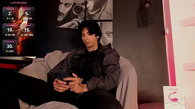 jett savage online show from November 10, 2025, 1:49 pm