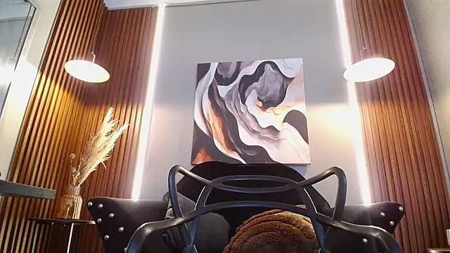 CurlyDani online show from March 31, 2026, 2:08 pm