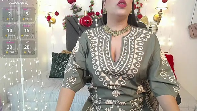 Snapshot of IndraKaur_ chatting on November 21, 2025, 1:10 pm IndraKaur online show from November 21, 2025, 1:10 pm