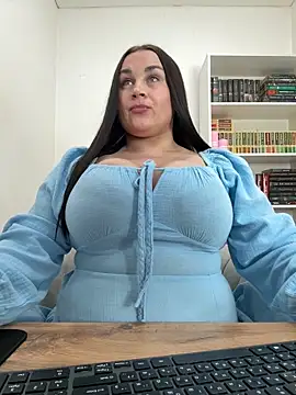 Snapshot of yourdelighte_ chatting on May 30, 2026, 3:50 pm yourdelighte online show from May 30, 2026, 3:50 pm